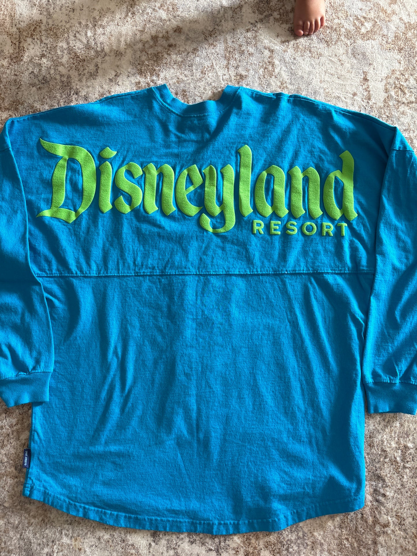 Disneyland Resort Spirit Jersey – Blue & Lime Green Puff Logo | Large